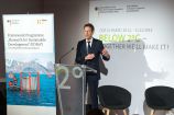 Dr. Georg Schütte eröffnete bei der COP21 in Paris das BMBF-Side Event zu den Klimaforschungszentren in Afrika. Die beiden Klimaforschungszentren in Afrika – SASSCAL und WASCAL – stellten am 08.12.2015 auf dem BMBF-Side Event „Strengthening Africa’s Competence in Combating Climate Change” ihre Forschungsarbeit vor. Die Veranstaltung fand im Rahmen der 21. Klimakonferenz (COP21) in Paris stattfand. Staatssekretär Dr. Georg Schütte (BMBF) eröffnete das Side Event und führte Gespräche mit der afrikanischen Delegation.