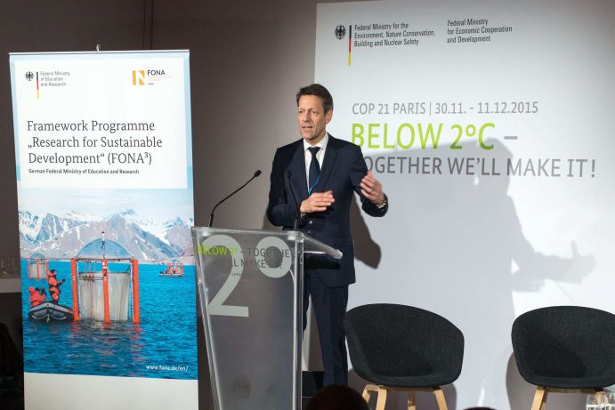 Dr. Georg Schütte Opens the BMBF Climate Research Centres Side Event at COP21 in Paris