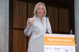 Bundesforschungsministerin Johanna Wanka beim Agendakongress 2014 des Forschungsforums Energiewende in Berlin. Ergebnisse des Agendakongresses fließen in die "Strategische Forschungsagenda Energiewende" ein. Sie soll zur Weiterentwicklung des Energieforschungsprogramms der Bundesregierung beitragen.