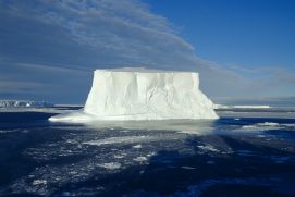 Tafeleisberg nahe Pine Island.