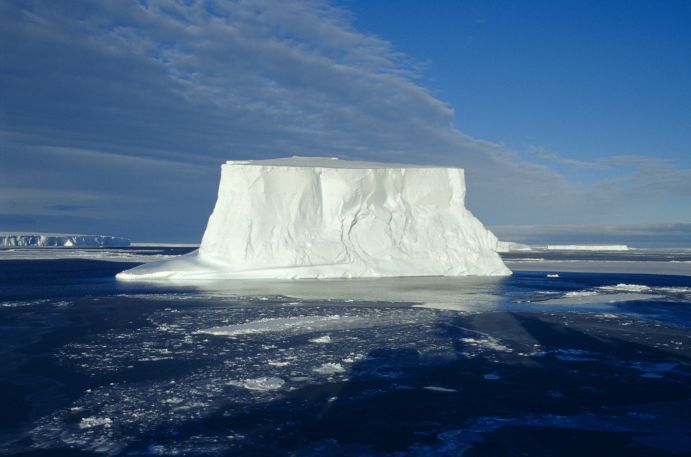 Tafeleisberg nahe Pine Island.