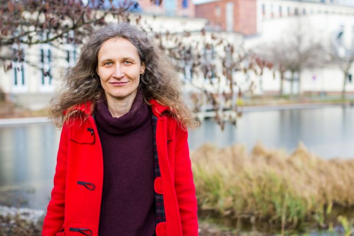 Dr. Birgit M&uuml;ller widmet sich den Fragen von Nahrungssicherheit und Landnutzung von Kleinbauern in Afrika