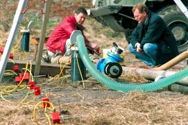 Cleaning facility for contaminated ground water