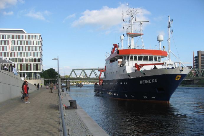 Research vessel HEINCKE