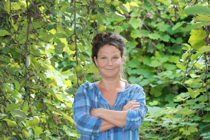 Dr. Ina S&auml;umel
