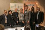 Podium des WBGU-Side-Event „Science-Policy Dialogue to Reach Paris Targets via Transformation at All Levels of Governments". Auf der Weltklimakonferenz 2016 fanden in Marrakesch verschiedene Side-Events unter Beteiligung von BMBF-Fördermaßnahmen statt. Sie zeigten, wie Wissenschaft und Forschung dabei helfen, den im Übereinkommen von Paris von der Weltgemeinschaft vereinbarten Wandel zu gestalten.
Die 22. UN-Klimakonferenz fand vom 7. bis 18. November 2016 in Marrakesch in Marokko statt. Die Vertragsstaaten diskutieren die Ausgestaltung des Pariser Klimaabkommens, das am 4. November 2016 in Kraft getreten ist. Auf den jährlich stattfindenen Weltklimakonferenzen treffen sich Politiker, Wissenschaftler und weitere Akteure um die Folgen und Konzequenzen des Klimawandels auf der Erde zu diskutieren.