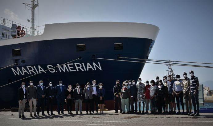 Before the launch of the first "WASCAL Floating University" on the German research vessel Maria S. Merian.