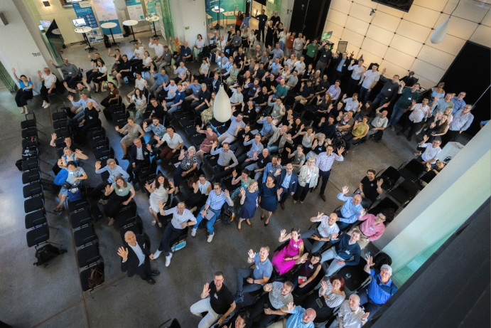 Gute Stimmung auf dem Zukunftsforum Kuststoffkreislauf