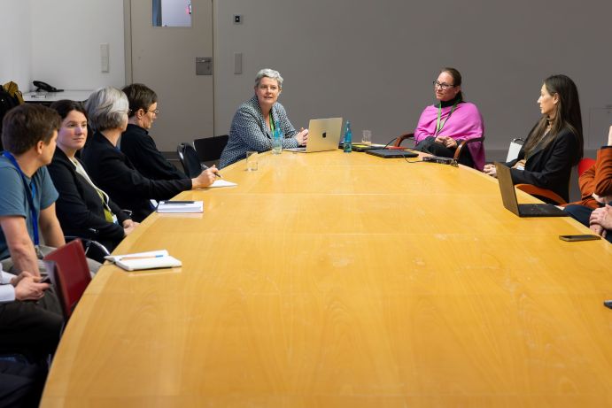 Diskussionsrunde in Themenforum 4 zu nachhaltigem Bauen und Wohnen