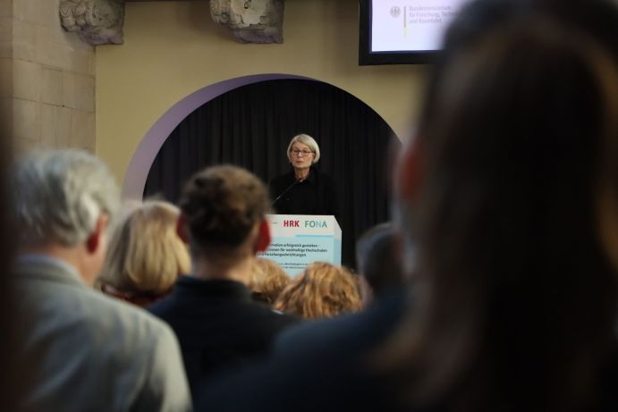 Prof. Dr. Ingeborg Schramm-Wölk, Vizepräsidentin für Transfer und Nachhaltigkeit in der Hochschulrektorenkonferenz