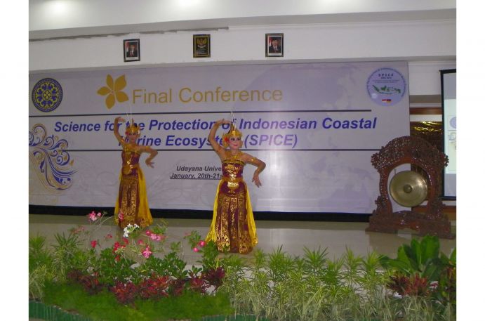Indonesian students opened the conference with traditional dances. Indonesian students opened the conference with traditional dances.