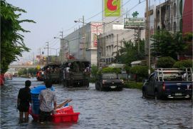 The TransRe project investigates the extent to which migration and associated translocal livelihoods can improve the ability of rural households to adapt to climate change impacts such as flooding.