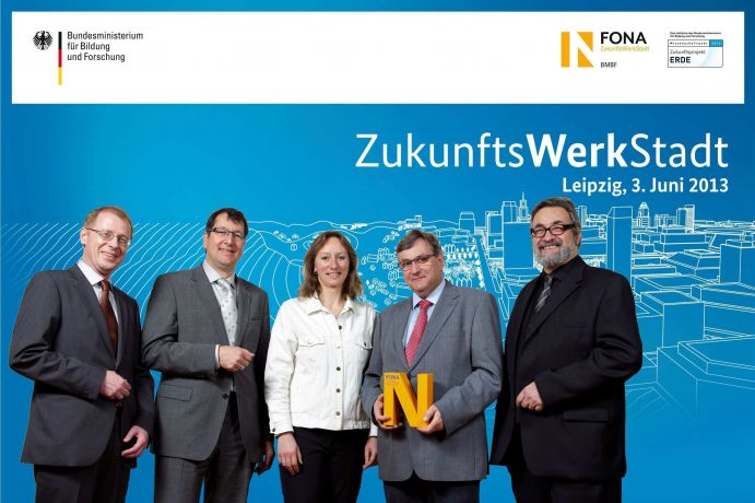 Bilanzveranstaltung der ZukunftsWerkStadt Vlnr.: Jochem Lunebach, Leiter des Stadtplanungsamtes Leipzig, Hilmar von Lojewski vom Deutschen Staedtetag, Ute Nuding, Buergerinitiative Pro Tunnelfilter, MinR Wilfried Kraus, Unterabteilungsleiter im BMBF, Univ. Prof Klaus J. Beckmann, Deutsches Institut fuer Urbanistik