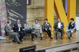 Referentinnen und Referenten des Workshops „Nahrung aus dem Meer" beim 13. BMBF-Forum für Nachhaltigkeit. Vlnr: Moderator Dr. Dirk Schories, Prof. Dr. Martin Quaas, Prof. Dr. Bettina Meyer, Dr. Levent Piker, Heike Vesper, Prof. Dr. Ulf Riebesell, Uli Kunz „Nahrung aus dem Meer", „Entwicklungsziele der Vereinten Nationen", „Hunger beenden"– unter diesen Schlagworten diskutierten rund 60 Experten im Rahmen des 13. BMBF-Forums für Nachhaltigkeit am 10. Mai 2017 die Zukunft unserer Ozeane. Zur Erreichung des UN-Nachhaltigkeitsziels „Leben unter Wasser" hat der Projektträger Jülich diesen Workshop als einen der vier Experten-Workshops im Auftrag des Bundesministeriums für Bildung und Forschung( BMBF) organisiert und moderiert. Der Fokus lag dabei auf dem Zustand unserer Meere und aktuellen Meeresforschungsprojekten.