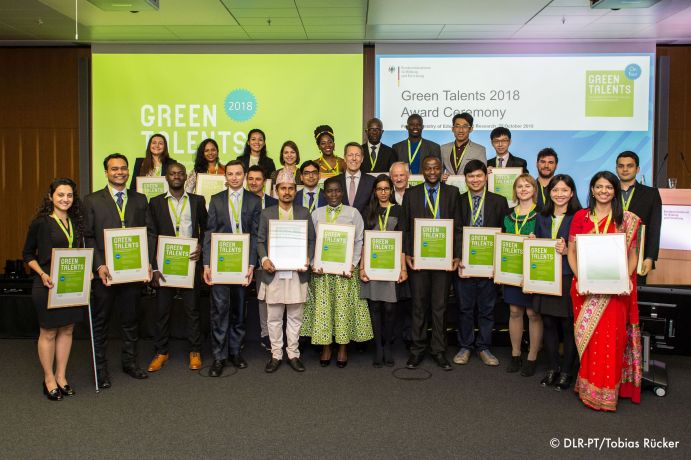 Group photo of the Greent Talents 2018.