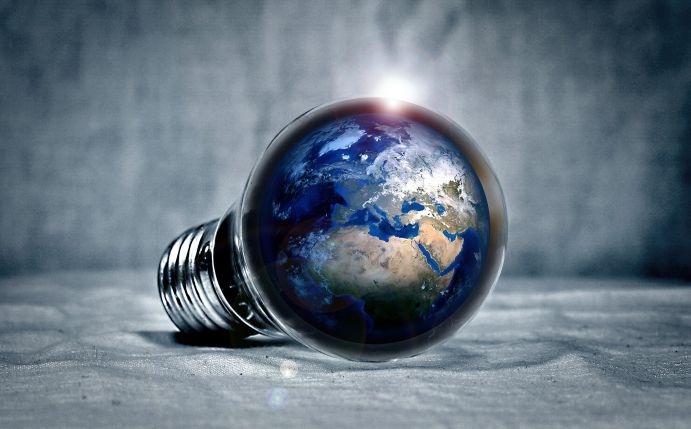 Im Projekt BeSmart wird untersucht, wie die Akzeptanz von Verbrauchern für dynamische Stromtarife (ermöglicht durch die Digitalisierung) gesteigert werden kann. Im Projekt BeSmart wird untersucht, wie die Akzeptanz von Verbrauchern für dynamische Stromtarife (ermöglicht durch die Digitalisierung) gesteigert werden kann.