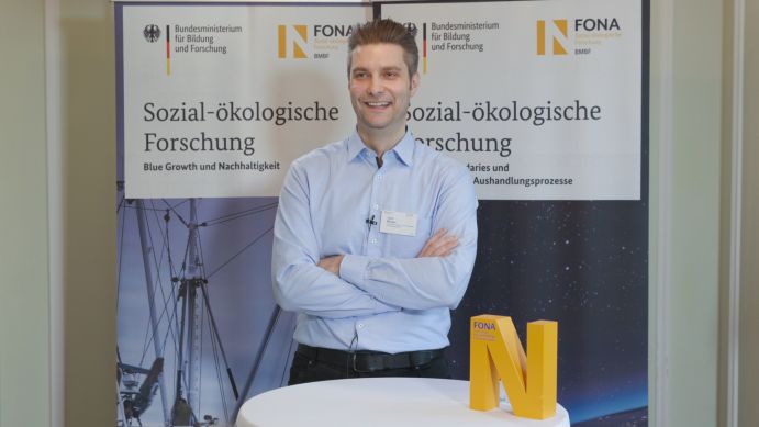 Dr. Janis Winzer beim Interview auf der auf der AUFTAKT- und STATUSKONFERENZ „Nachwuchsgruppen in der Sozial-ökologischen Forschung“ in Bonn, 2020