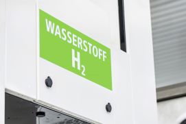 Eine Tanksäule mit dem Schriftzug "Wasserstoff"