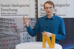 Dr. Jan Hanspach