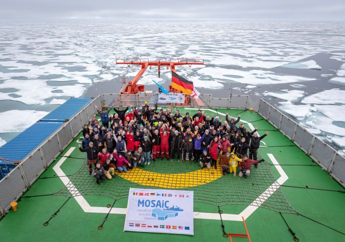 POLARSTERN überquert Nordpol