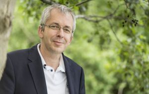 Prof. Dr. Bernd Hansjürgens, Koordinator des Projektes REWILD_DE