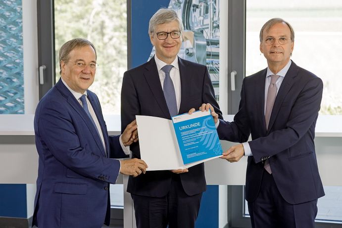 Startschuss für die Förderung Wasserstoffwirtschaft (HC-H2) für den Strukturwandel im Rheinischen Revier. Startschuss für die Förderung Wasserstoffwirtschaft (HC-H2) für den Strukturwandel im Rheinischen Revier.