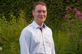 Lucas Hennicke untersucht ökonomische Ideen zur Treibhausgas-Reduzierung auf ihre rechtliche Umsetzbarkeit. Lucas Hennicke untersucht ökonomische Ideen zur Treibhausgas-Reduzierung auf ihre rechtliche Umsetzbarkeit.