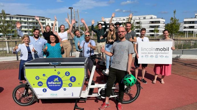 Das nachhaltige Mobilitätskonzept der Lincoln-Siedlung soll die Autoabhängigkeit reduzieren und alternative Verkehrsmittel zur alltäglichen Fortbewegung stärken. Das nachhaltige Mobilitätskonzept der Lincoln-Siedlung soll die Autoabhängigkeit reduzieren und alternative Verkehrsmittel zur alltäglichen Fortbewegung stärken.