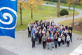 Phase I von ClimXtreme ist erfolgreich verlaufen: Teilnehmende der Abschlusskonferenz