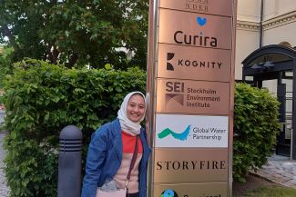 Ms. Maryonoputri in front of GWP office in Stockholm