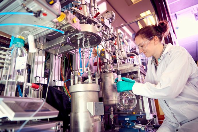 Marktreife Technologien, die Ressourcen sparen und der Kreislaufwirtschaft dienen werden zur „r+Impuls“-Abschlusskonferenz präsentiert. Marktreife Technologien, die Ressourcen sparen und der Kreislaufwirtschaft dienen werden zur „r+Impuls“-Abschlusskonferenz präsentiert.