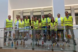 Das CS4I-Forschungsteam beim Werksbesuch bei der Döhler GmbH in Darmstadt. Das Unternehmen ist – neben SAP SE und der Gerolsteiner Brunnen GmbH & Co. KG – Praxis- und Anwendungspartner von CS4I. 