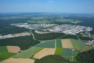 Das Luftbild zeigt den Chemiestandort Burghausen.