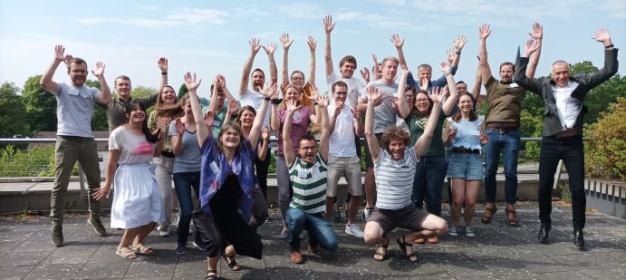 Gruppenfoto von Nachwuchswissenschaftlern der Fördermaßnahme REGULUS. 