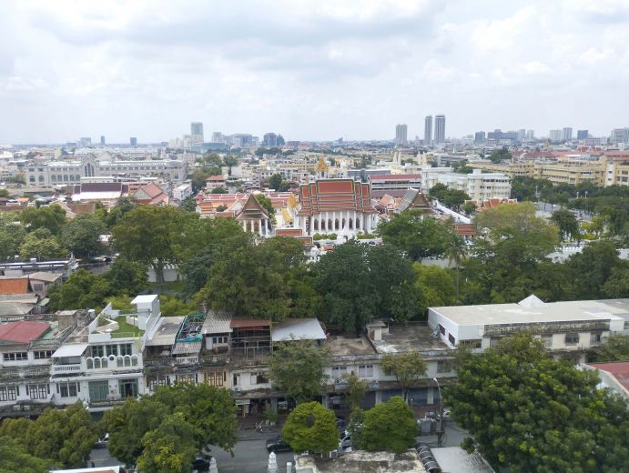 Blick auf Bangkok. SURE fokussiert sich auf die Entwicklung praxistauglicher Anwendungen für nachhaltige Stadt- und Regionsplanung sowie klimafreundliche Lebensweisen in Südostasien und China.