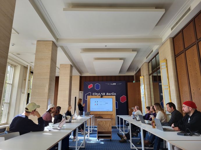 Workshop zu Mobilitätsdaten-Analyse mit Daten-Analystinnen und -Analysten Workshop zu Mobilitätsdaten-Analyse mit Daten-Analystinnen und -Analysten