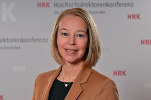 Prof. Dr. Dorit Schumann, HRK