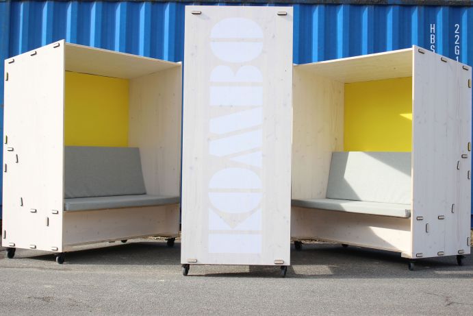 Eine DTN-Innovation ist KOMBO, eine vom bio verlag entwickelte, mobile Kommunikationsbox aus nachhaltigen Materialien, die ungestörte Meetings und ruhiges Arbeiten ermöglicht. Eine DTN-Innovation ist KOMBO, eine vom bio verlag entwickelte, mobile Kommunikationsbox aus nachhaltigen Materialien, die ungestörte Meetings und ruhiges Arbeiten ermöglicht.