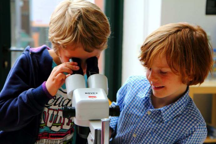 #fischdetektive soll insbesondere junge Menschen zum Mitforschen motivieren. #fischdetektive soll insbesondere junge Menschen zum Mitforschen motivieren.