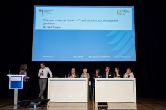 Agenda-Konferenz Sozial-&ouml;kologische Forschung 19./20.09.2018 in Kassel: Dr. Veit B&uuml;rger im Schlaglicht aus dem Gestaltungsraum von Tag 1 &bdquo;Wohnen, sanieren, bauen &ndash; Transformation zukunftsorientiert gestalten&ldquo;